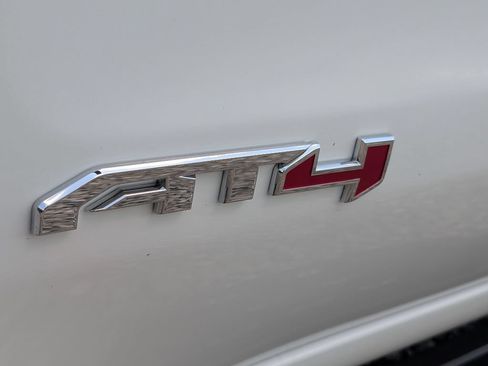 Used 2021 GMC Sierra 1500 AT4 AWD/4WD image 8