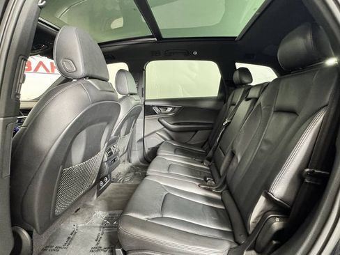 Used 2019 Audi Q7 3.0T Premium Plus w/ Premium Plus Package AWD/4WD image 31