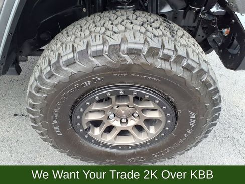 Used 2022 Jeep Wrangler Unlimited Rubicon w/ Xtreme Recon 35" Tire Package image 23