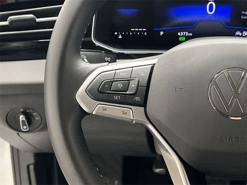 Certified 2025 Volkswagen Jetta S image 8