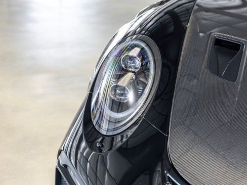 Used 2019 Porsche 911 GT2 RS w/ Weissach Package RWD image 10