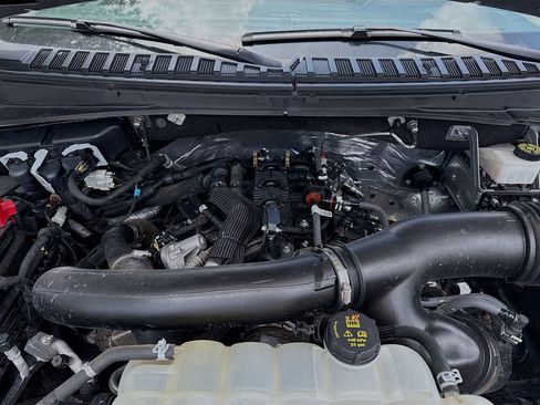 Used 2024 Ford Expedition Limited image 33