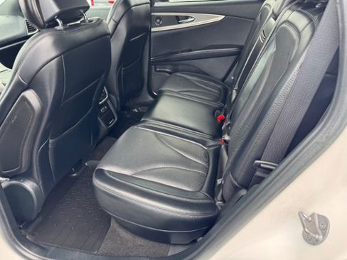 Used 2019 Lincoln Nautilus Reserve AWD/4WD image 12