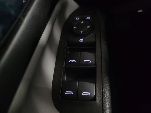 Used 2023 Chevrolet Equinox LS image 27