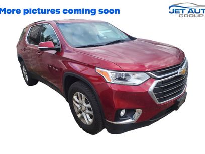 Used 2020 Chevrolet Traverse LT