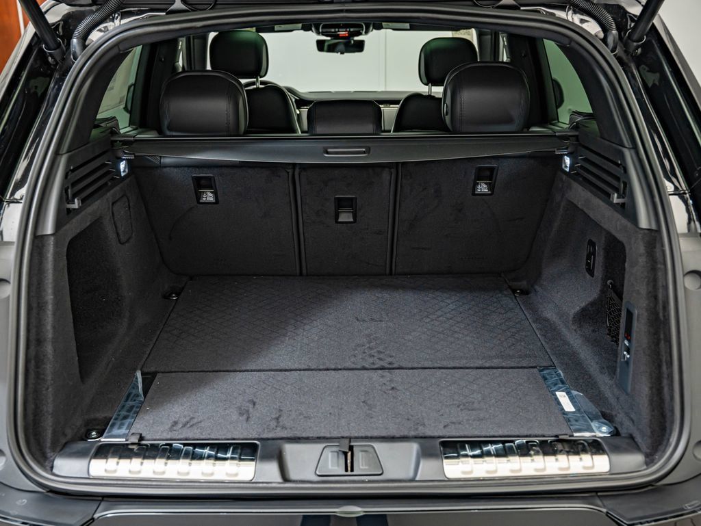 New 2026 Land Rover Range Rover Sport Dynamic SE AWD/4WD image 19
