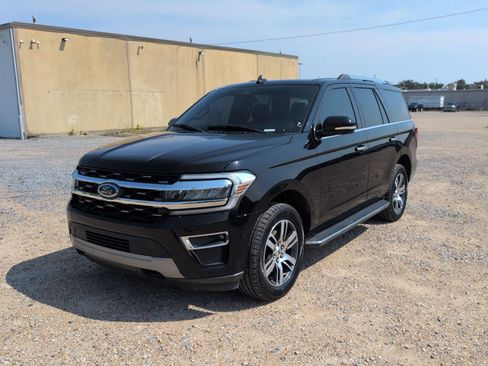 Used 2023 Ford Expedition Limited AWD/4WD image 10