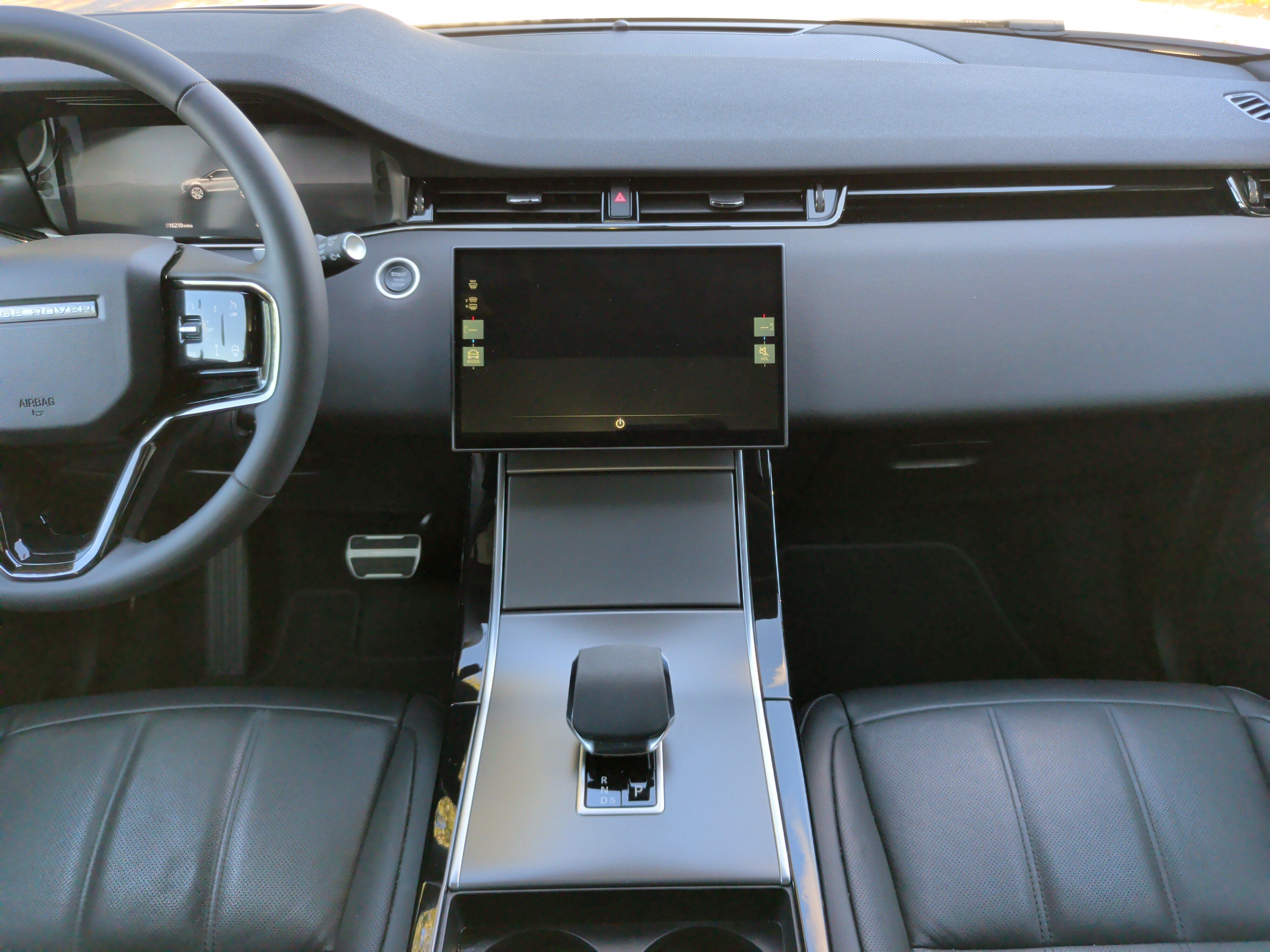 Used 2024 Land Rover Range Rover Evoque Dynamic SE AWD/4WD image 32