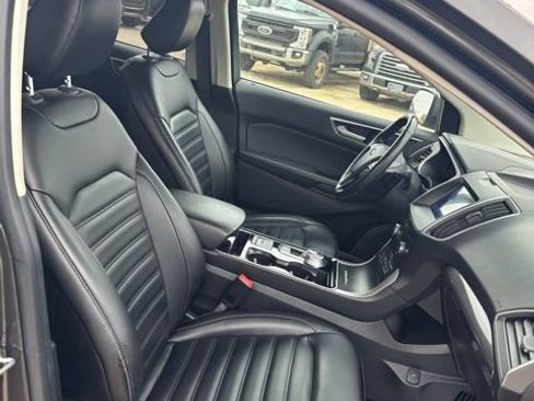 Used 2020 Ford Edge SEL w/ Convenience Package AWD/4WD image 9