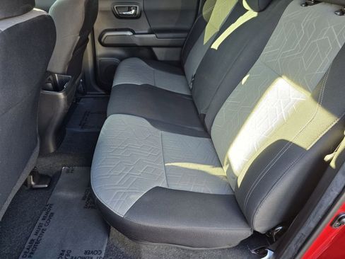 Used 2023 Toyota Tacoma TRD Sport AWD/4WD image 27