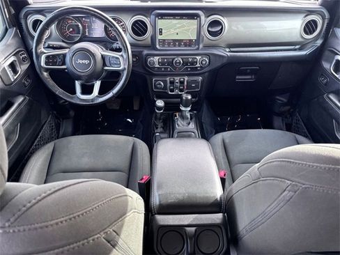 Used 2019 Jeep Wrangler Unlimited Sahara image 25