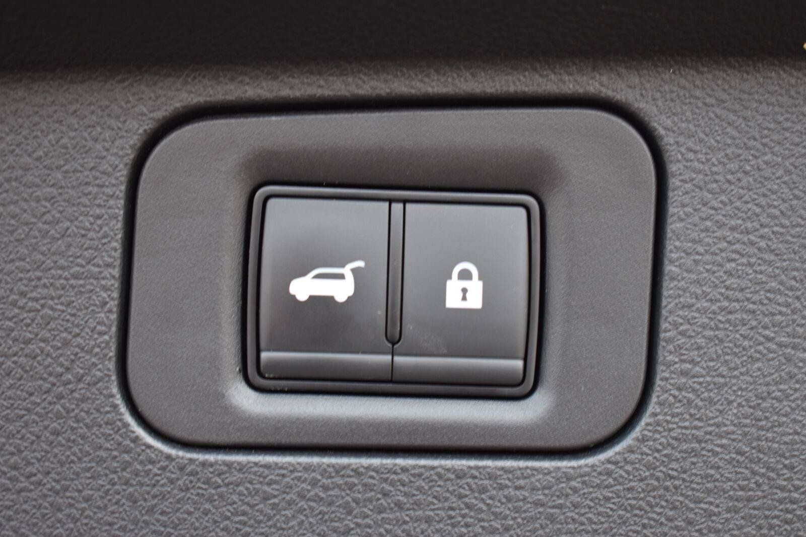 Certified 2025 Nissan Armada PRO-4X AWD/4WD image 61