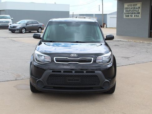 Used 2015 Kia Soul + w/ Audio Package FWD image 12
