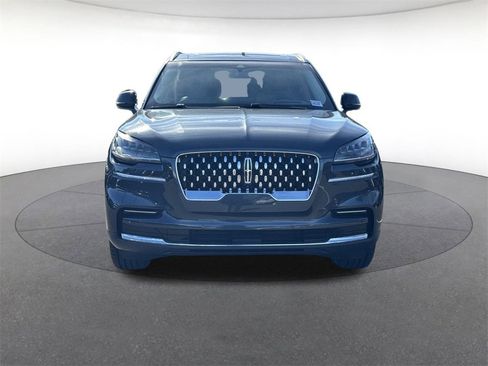 Used 2022 Lincoln Aviator Reserve w/ Equipment Group 201A image 8