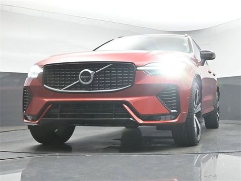 Used 2023 Volvo XC60 B5 Ultimate w/ Climate Package image 38