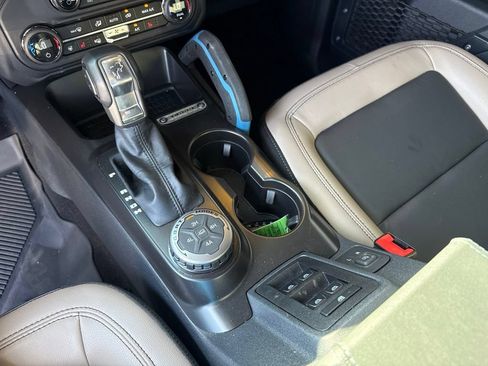 Used 2024 Ford Bronco Wildtrak AWD/4WD image 18