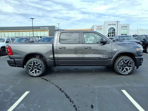 New 2026 RAM 1500 Laramie w/ Sport Appearance Package AWD/4WD image 17