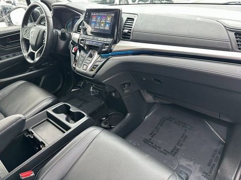 Used 2021 Honda Odyssey Touring image 10