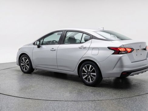 Used 2025 Nissan Versa SV FWD image 6