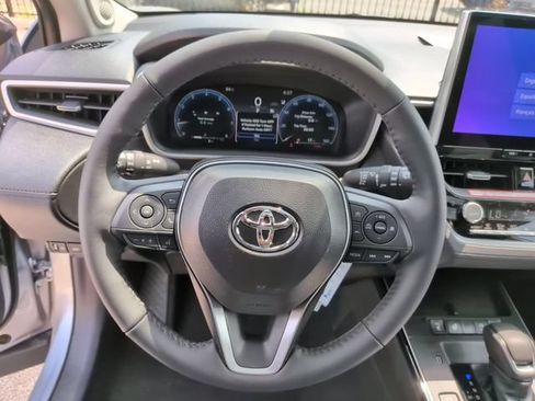Used 2026 Toyota Corolla Cross XLE w/ Convenience Package AWD/4WD image 14