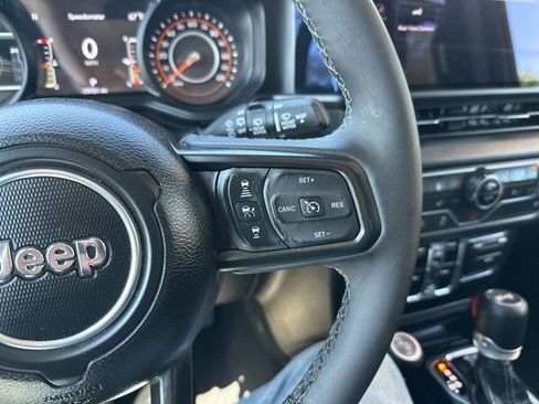 Used 2025 Jeep Wrangler Unlimited Sport AWD/4WD image 24