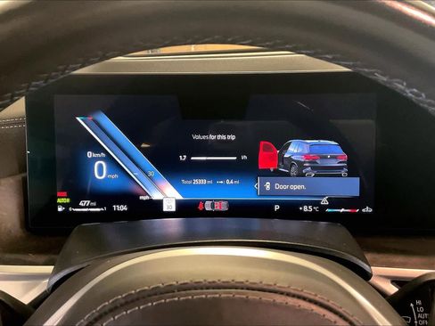 Used 2025 BMW X5 xDrive40i w/ M Sport Package image 24