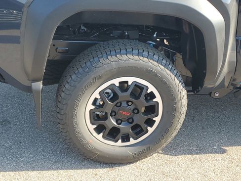 New 2026 Toyota Tacoma TRD Off-Road AWD/4WD image 5