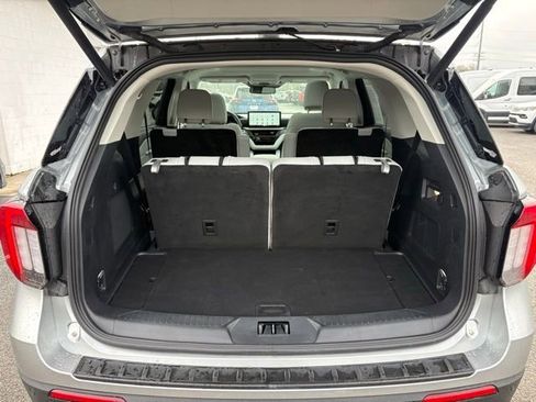 Used 2025 Ford Explorer Platinum w/ LUX Leather Package image 35