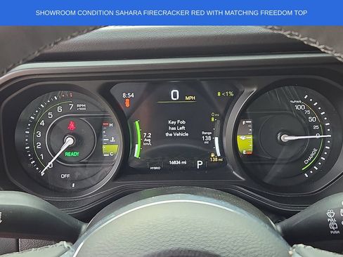 Used 2025 Jeep Wrangler Unlimited Sahara AWD/4WD image 19