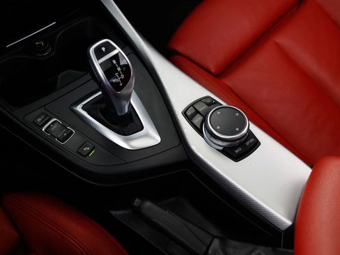 Used 2016 BMW M235i Coupe image 37