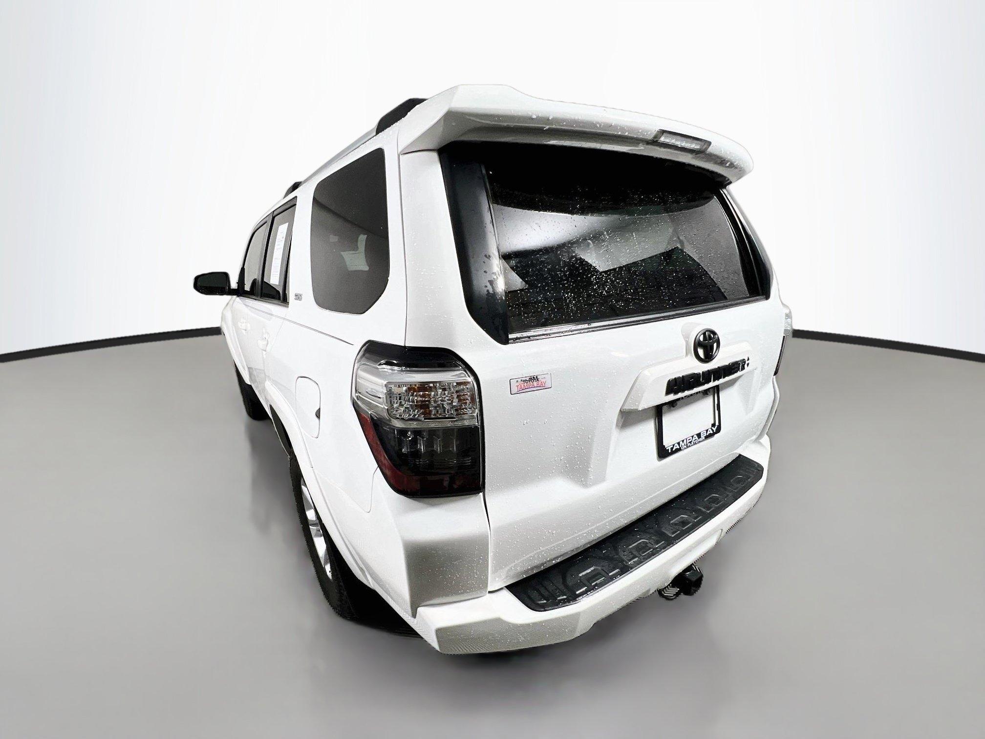 Used 2023 Toyota 4Runner SR5 AWD/4WD image 8