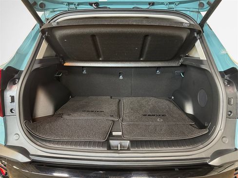 Certified 2024 Kia Seltos SX w/ SX Sunroof Package image 25