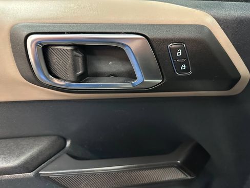 Used 2024 Ford Bronco Wildtrak AWD/4WD image 18
