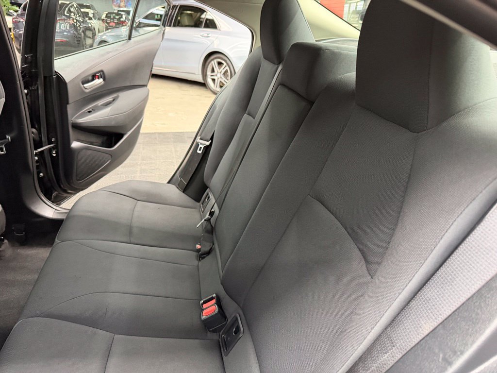 Used 2021 Toyota Corolla LE w/ Carpet Mat Package (TMS) FWD image 38