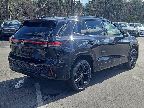 New 2026 Volkswagen Tiguan SE R-Line image 2