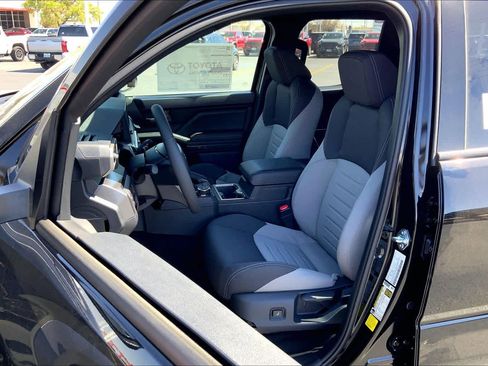 New 2026 Toyota Tacoma TRD Off-Road image 9