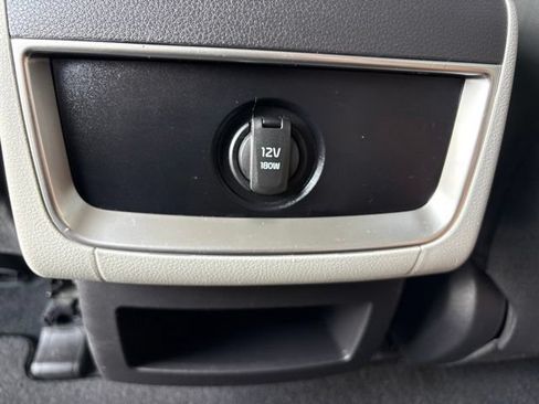 Certified 2024 Kia Carnival LX FWD image 30