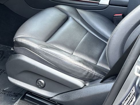 Used 2022 Mercedes-Benz GLC 300 4MATIC Coupe image 19