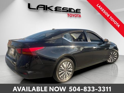 Used 2024 Nissan Altima 2.5 SV image 6