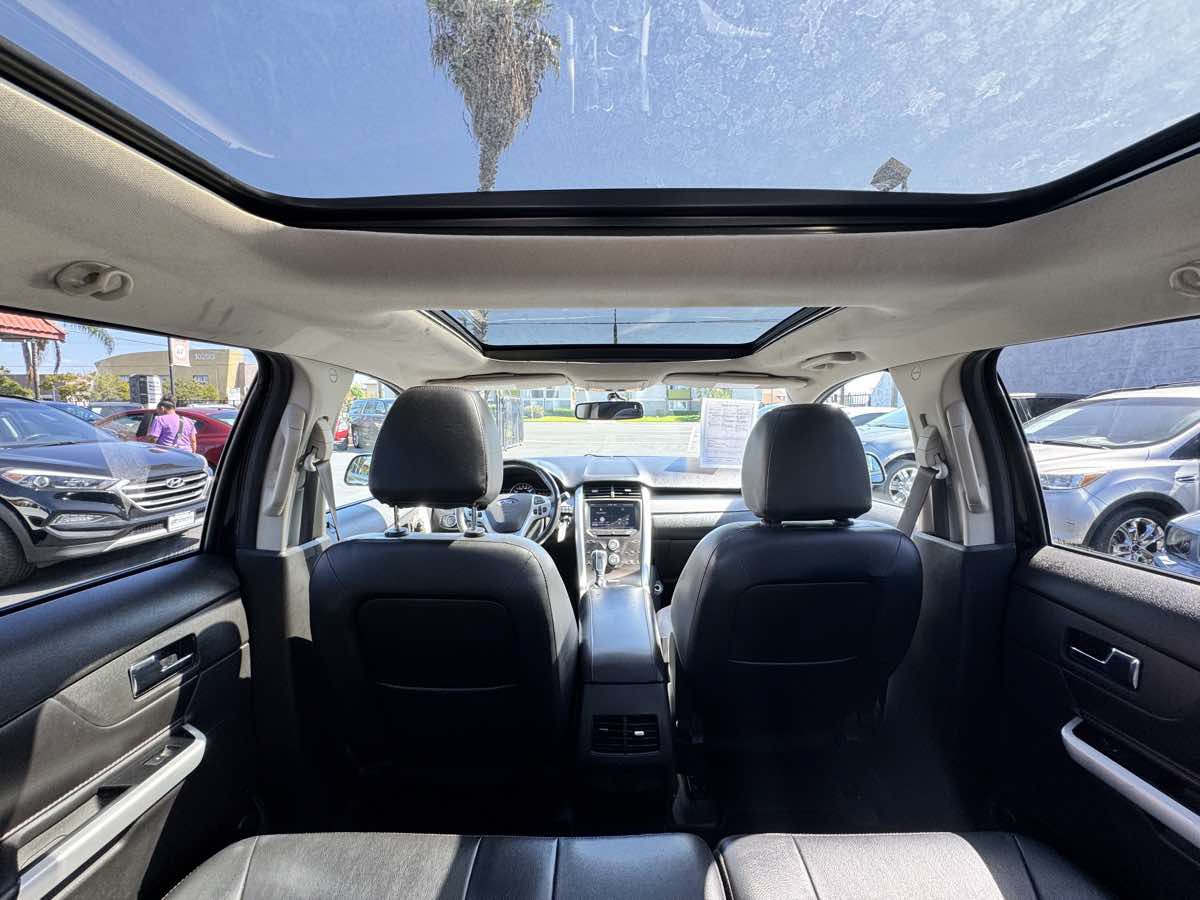 Used 2013 Ford Edge SEL FWD image 28