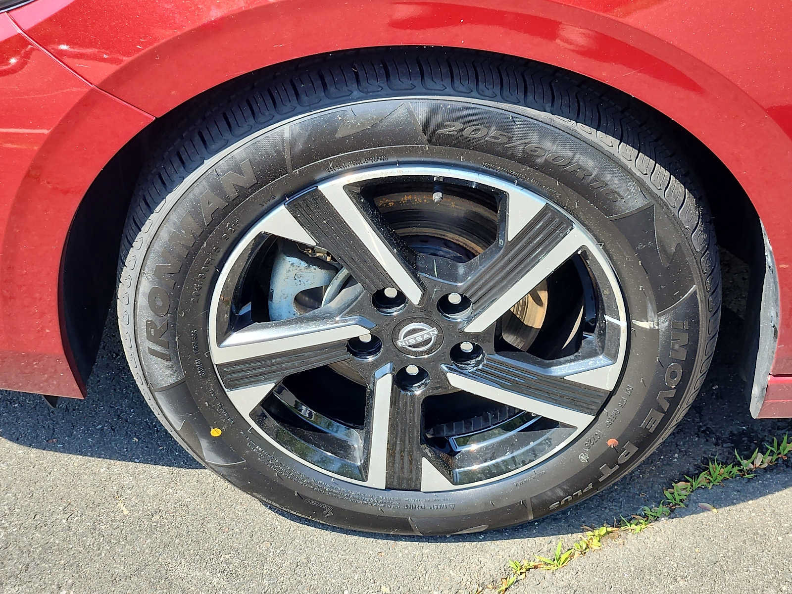 Used 2024 Nissan Sentra SV FWD image 8