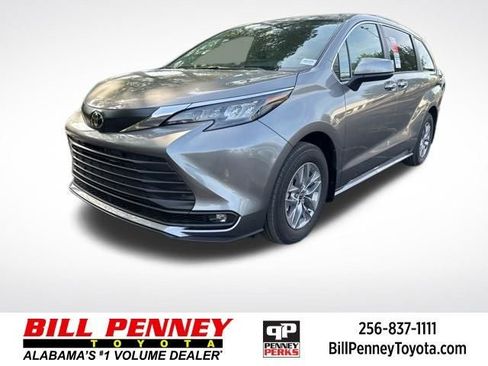 New 2026 Toyota Sienna XLE FWD image 1