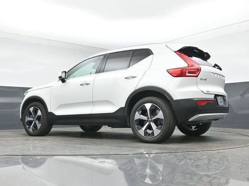 Used 2023 Volvo XC40 B5 Plus w/ Protection Package Premier AWD/4WD image 15