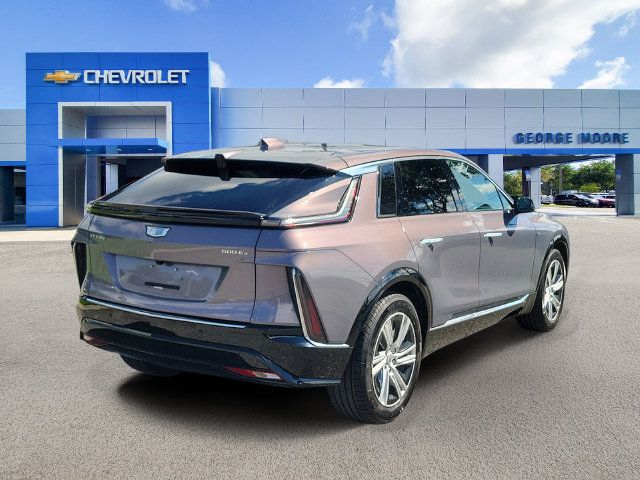 Certified 2024 Cadillac Lyriq Tech AWD/4WD image 4