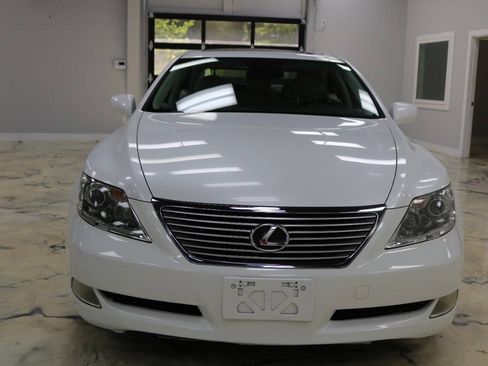Used 2008 Lexus LS 460 L w/ Preferred Accessory Pkg RWD image 5