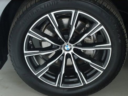 Certified 2024 BMW X5 xDrive40i w/ M Sport Package image 39