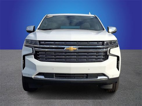 Used 2024 Chevrolet Suburban Premier image 2