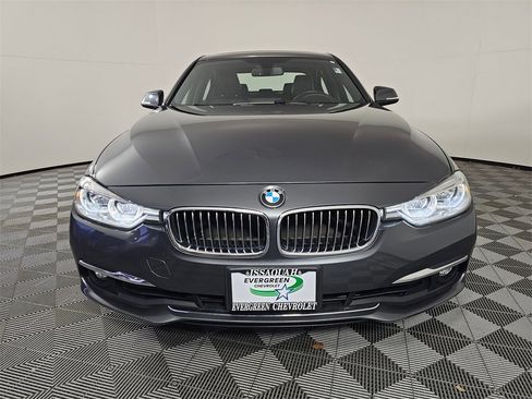 Used 2017 BMW 330i xDrive Sedan image 2