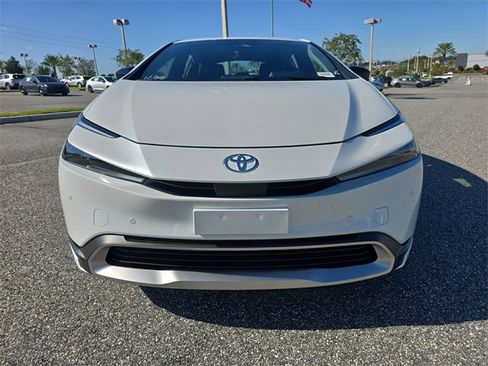 New 2026 Toyota Prius Plug-In Hybrid image 9