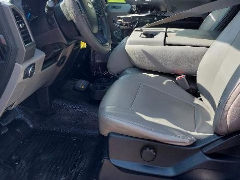 Used 2017 Ford F250 XL w/ Power Equipment Group image 11